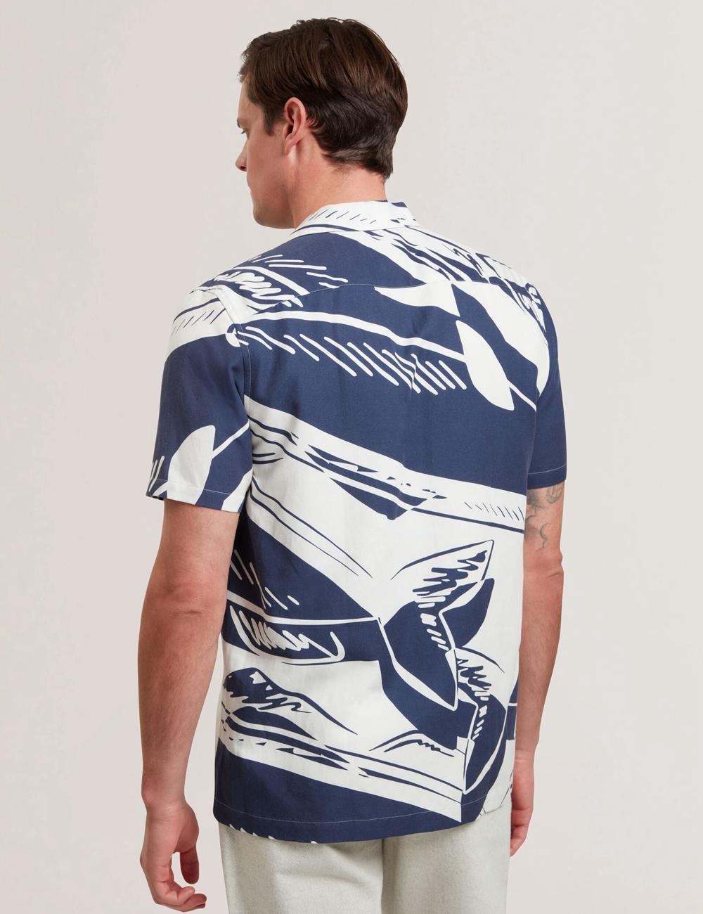 Men Ted Baker HEUKELS - Short Sleeve Relaxed Fish Print Casual Shirts Mid-Navy | KSA  7236-FNHYM