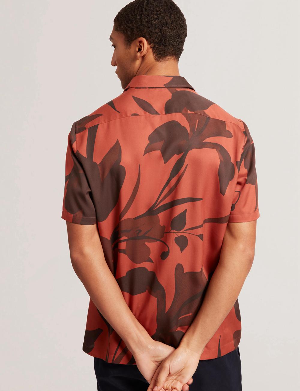 Men Ted Baker PINEDA - Short Sleeve Relaxed Floral Print Casual Shirts Red | KSA  8325-IRCAK