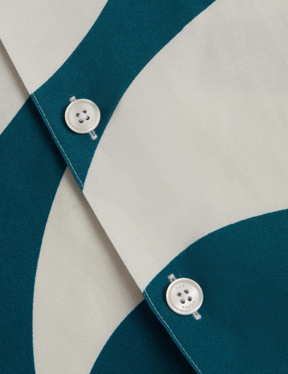 Men Ted Baker ROLDAN - Short Sleeve Oversized Swirl Print Casual Shirts Turquoise | KSA  6512-OVCNS