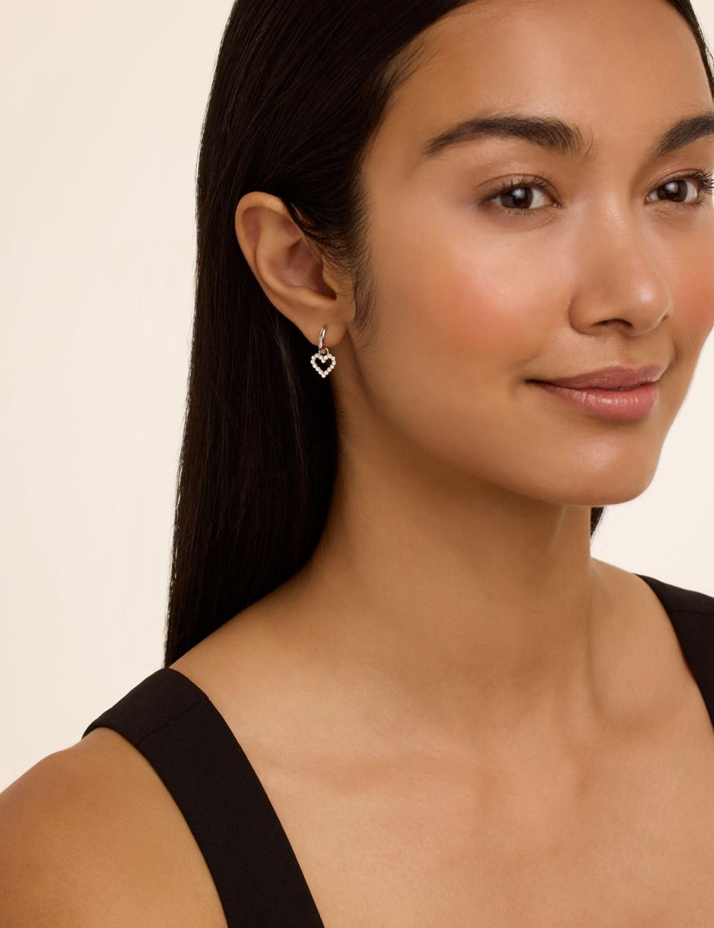 Women Ted Baker AMORA - Crystal Open Heart Huggie Earrings Silver | KSA  2905-FHABW