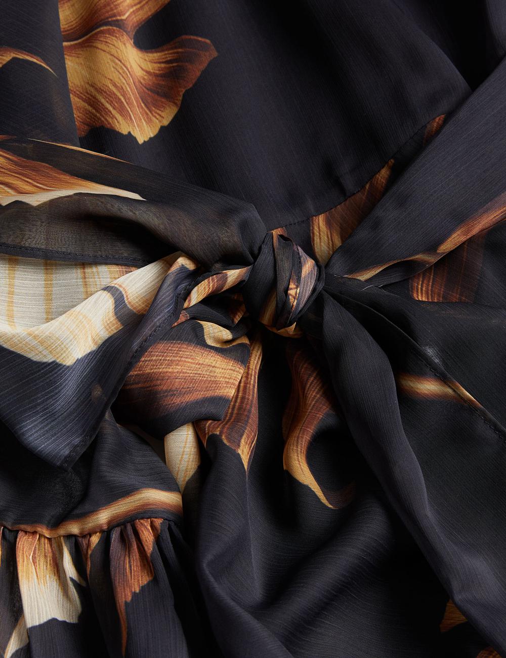 Women Ted Baker ELSTER - Printed Chiffon With Waist Mini Dresses Black | KSA  8374-ZNKFG