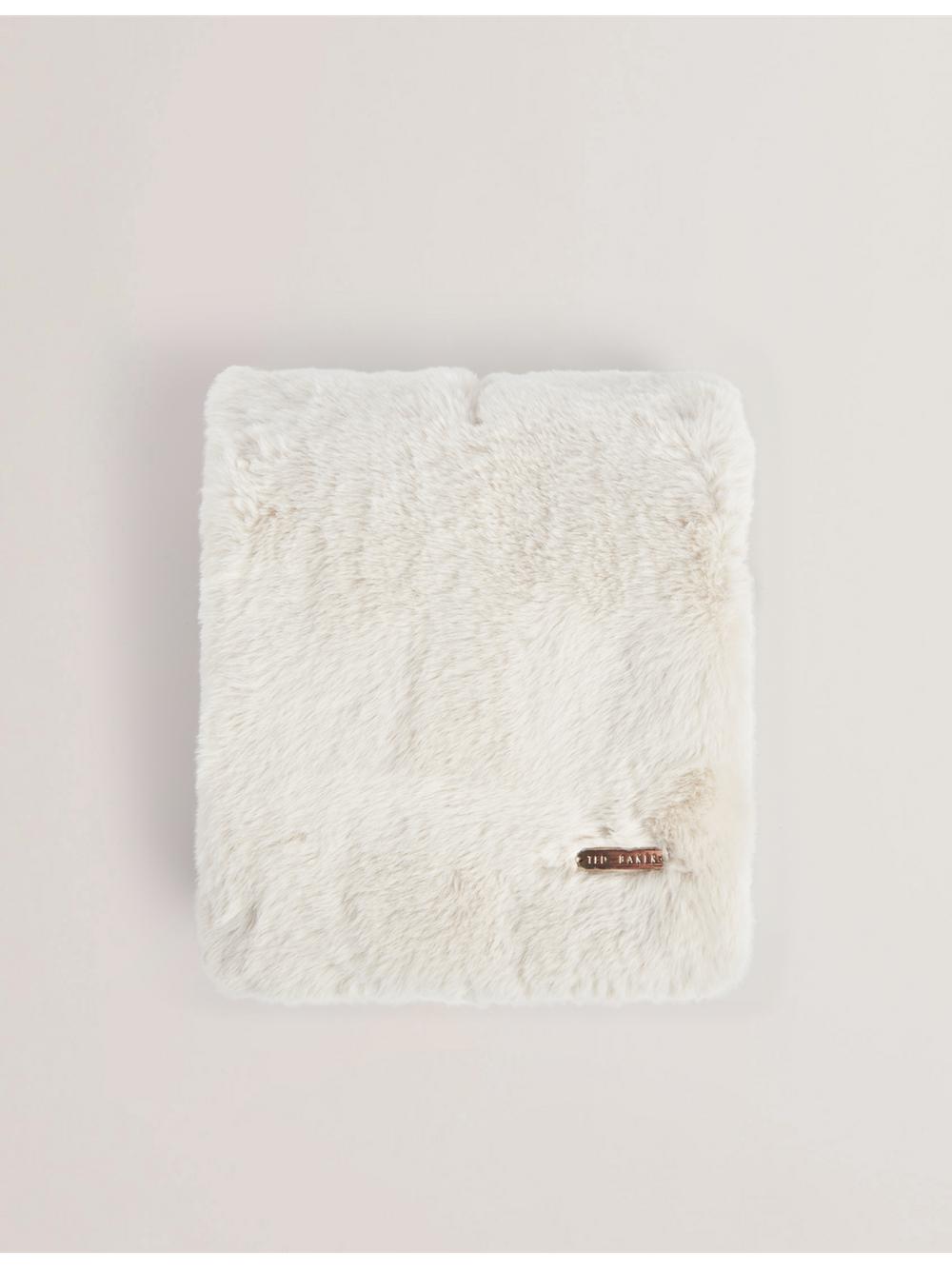 Women Ted Baker EMAAAAS - Faux Fur Loop-Through Stole Scarves White | KSA  7302-GBPQO
