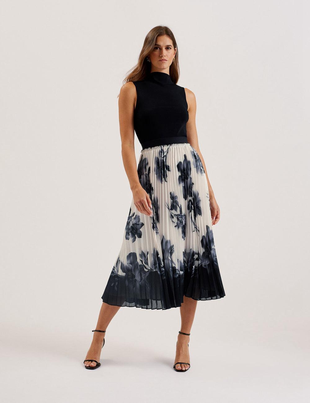 Women Ted Baker EMISTA - Monochrome Print Pleated Midi Skirts Ivory | KSA  6238-HTFBC