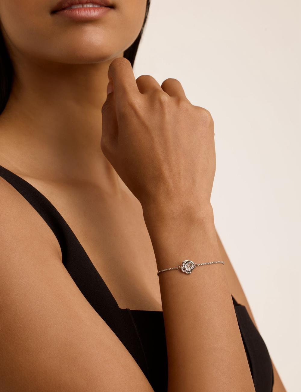 Women Ted Baker FLORINA - Crystal Flower Adjustable Slider Bracelets Silver | KSA  0724-UBLDG