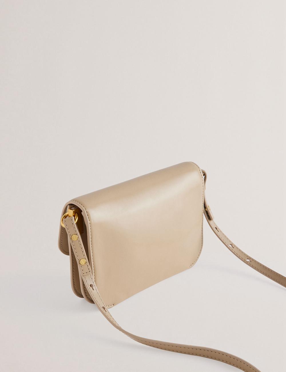 Women Ted Baker KKAYSA - Leather Twist Lock Small Crossbody Bags Taupe | KSA  1308-AVSLO