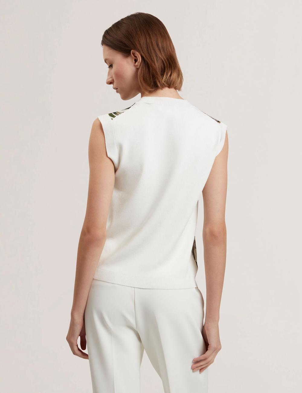 Women Ted Baker LIILEA - Floral Print Front Boxy Knitted Tops Ivory | KSA  2075-LTHBG