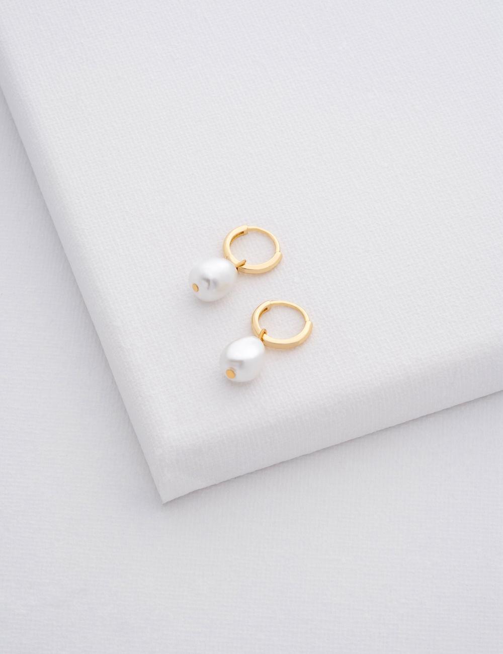 Women Ted Baker PERIAA - Pearl Drop Pendant Huggie Earrings Gold | KSA  4765-WYJCQ