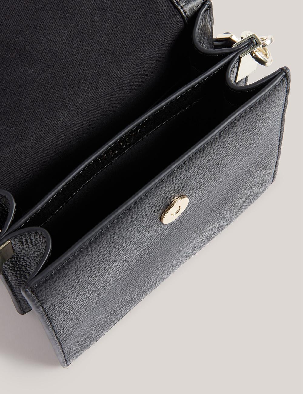 Women Ted Baker ROSELII - Small Top Handle Bar Detail Leather Crossbody Bags Black | KSA  7623-OICWK