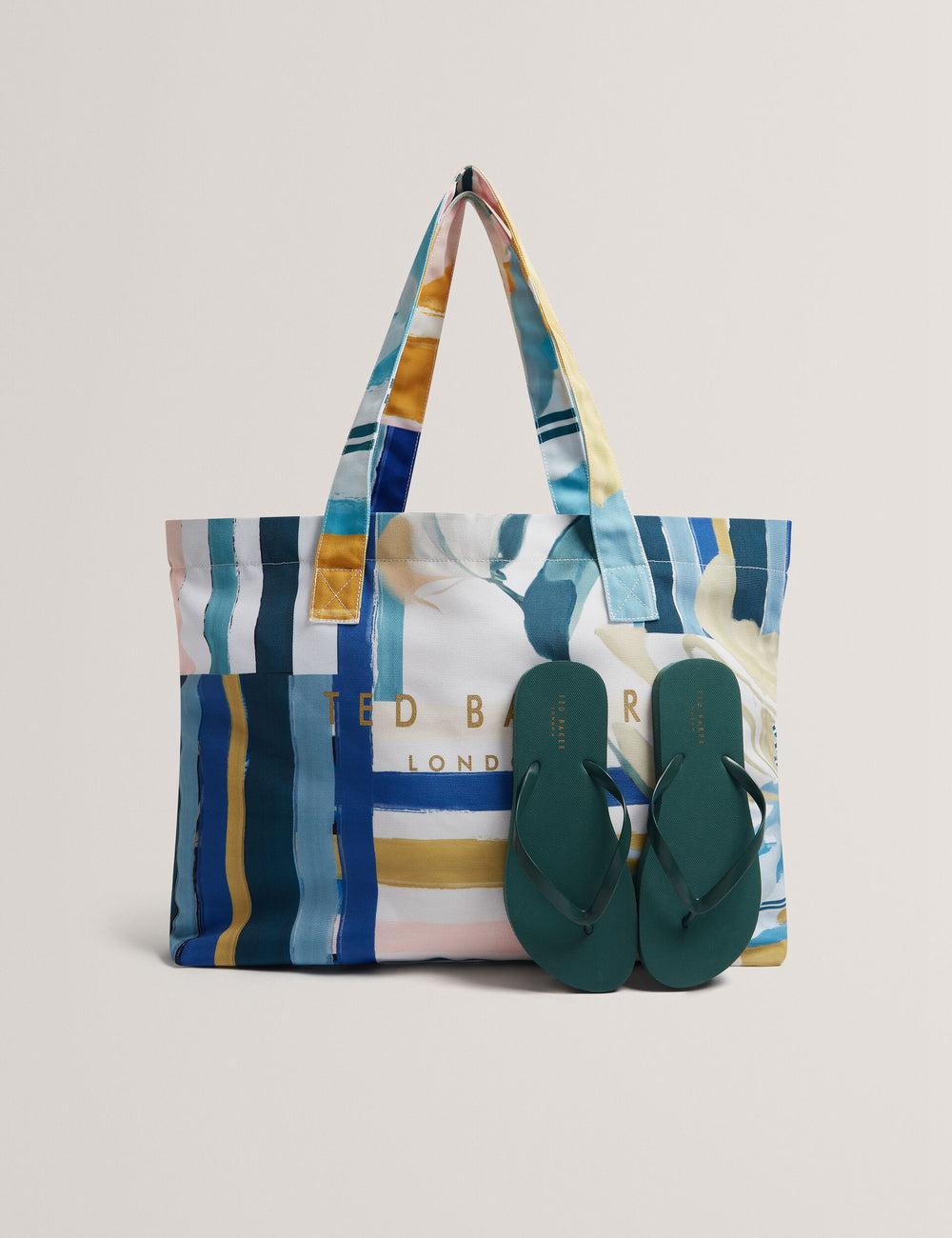 Women Ted Baker SHELYSS - Printed Beach & Flip Flops Set Tote Bags Green | KSA  9521-JOTGW