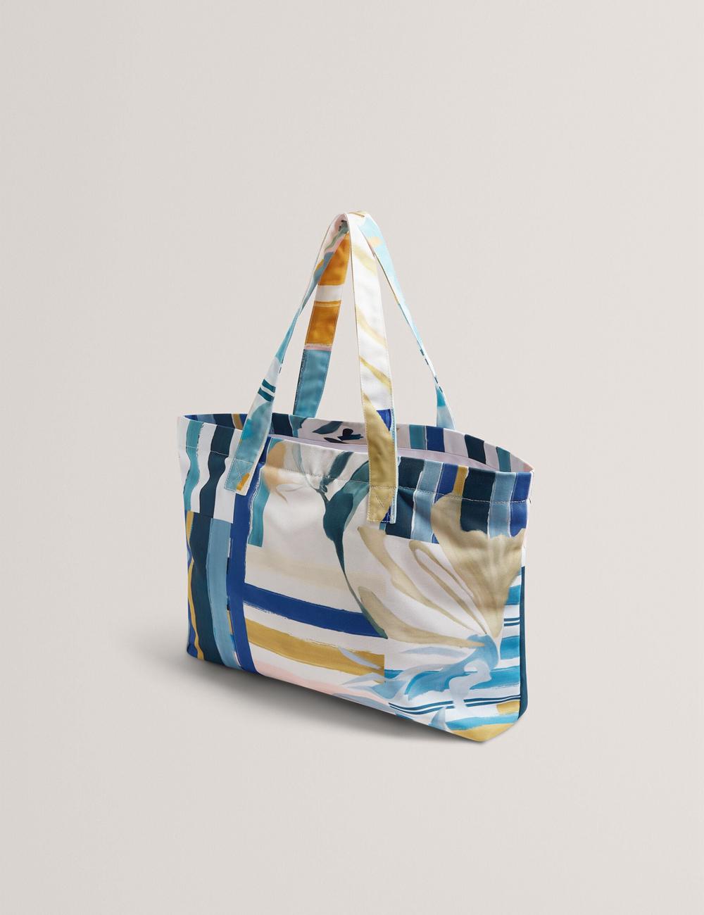 Women Ted Baker SHELYSS - Printed Beach & Flip Flops Set Tote Bags Green | KSA  9521-JOTGW