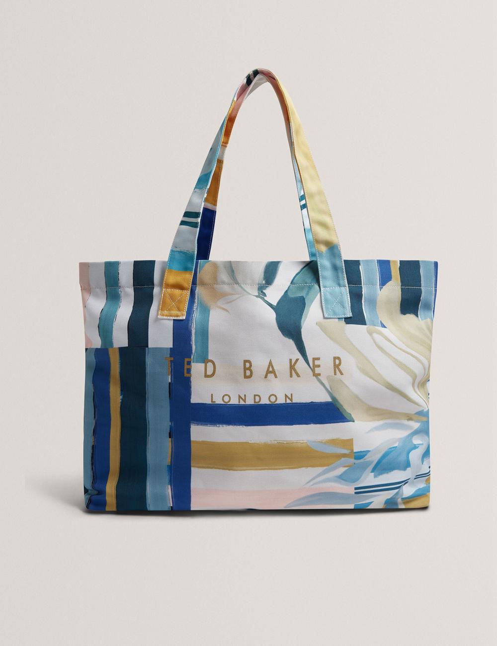 Women Ted Baker SHELYSS - Printed Beach & Flip Flops Set Tote Bags Green | KSA  9521-JOTGW