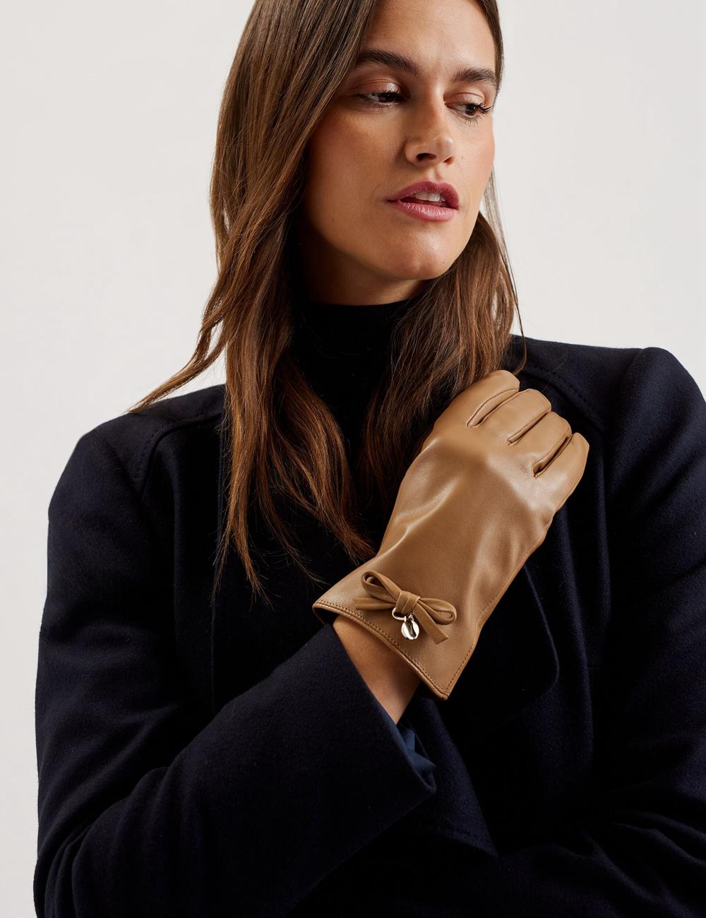 Women Ted Baker SHERYYS - Bow Detail Soft Leather Gloves Camel | KSA  3052-GJZWH